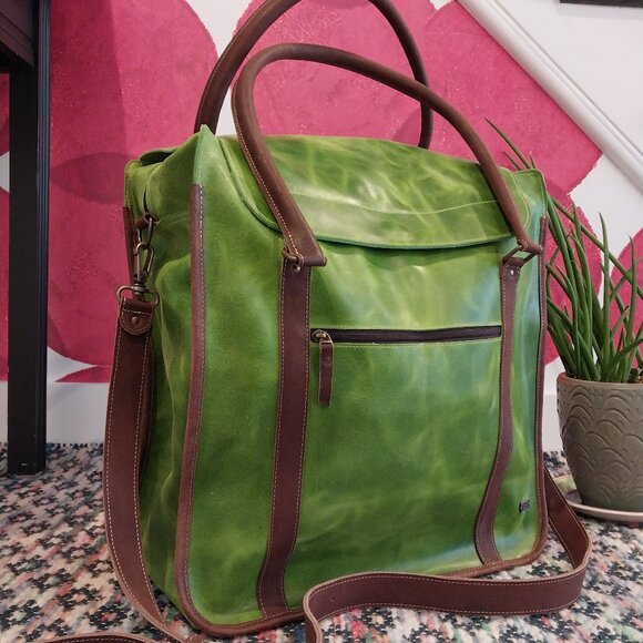 Green Leather Travel Bag - Picture 1 of 5